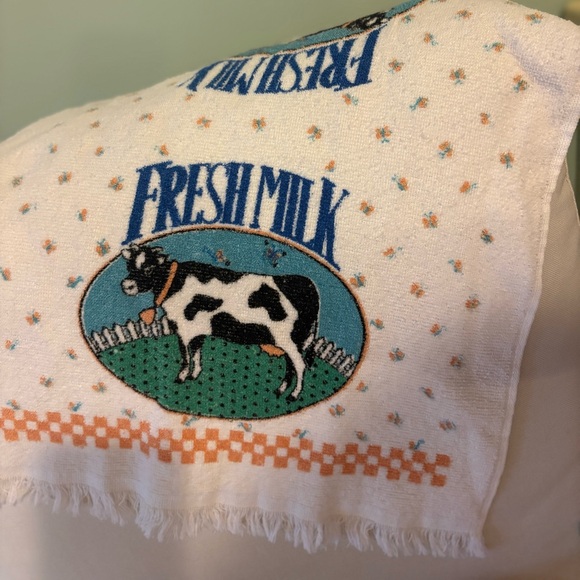 Vintage Fresh Milk Cow Kitchen Towel - Blue, Green, Orange - Picture 2 of 3